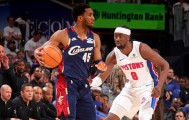 bob体育登录入口-米切尔35+10坎宁安27分三双 骑士主场力克活塞|NBA季后赛|多诺万-米切尔|克利夫兰骑士队|凯德-坎宁安|底特律活塞队_新浪体育_新浪新闻